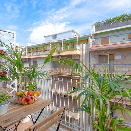 Modern Apartment To Relax In The City Center Bari Esterno foto