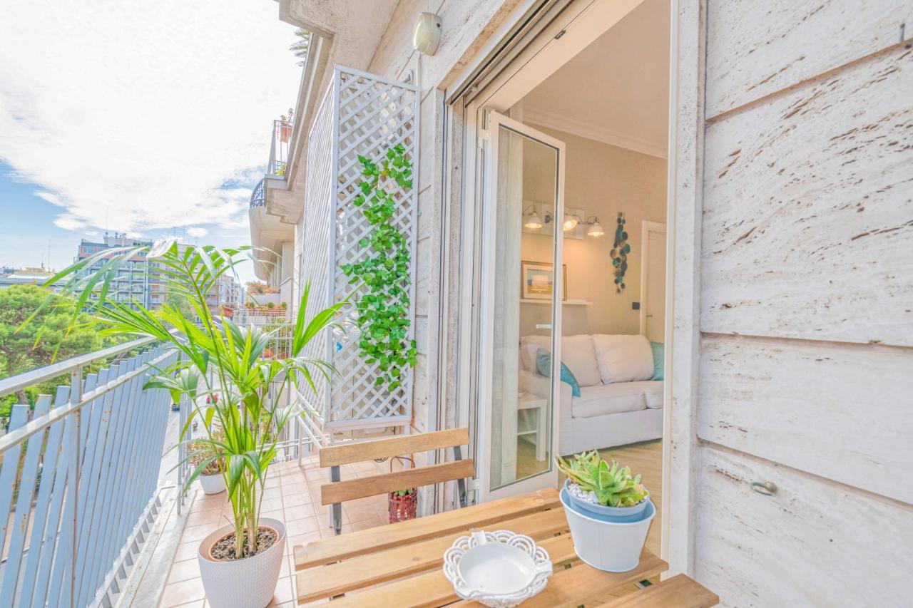 Modern Apartment To Relax In The City Center Bari Esterno foto